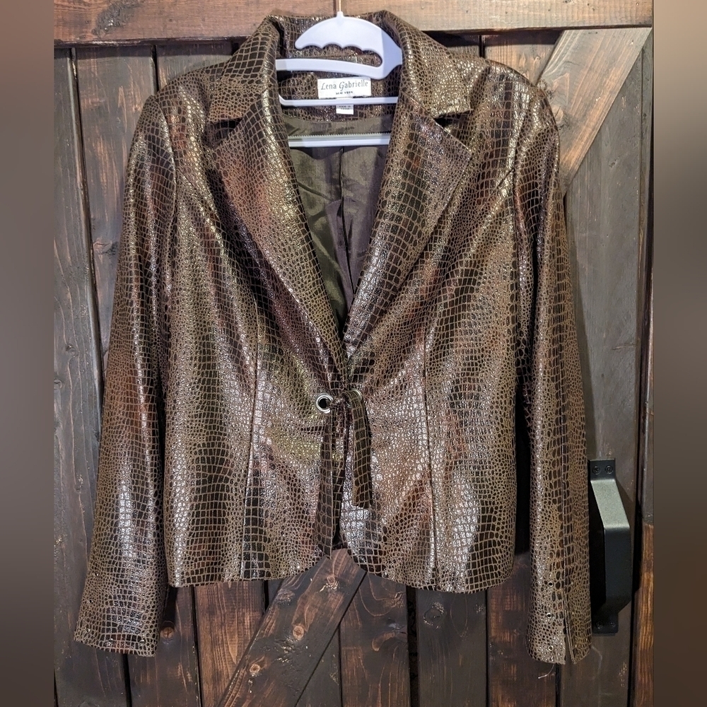 Faux leather for fall Lena Gabrielle size 8 jacket